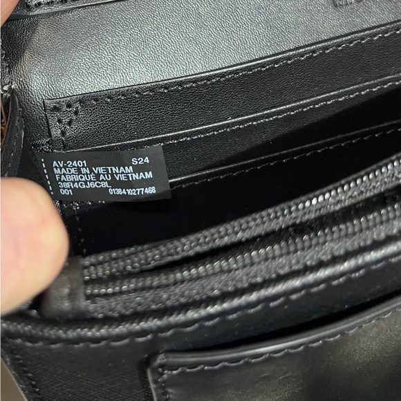 🔥NWT MICHAEL KORS BLACK STAFFAINO CONVERTIBLE CROSSBODY!🔥 - Picture 12 of 14